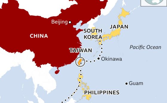 Високо напрежение: Китай и САЩ вдигнаха изтребителите, Пелоси пристигна в Тайван