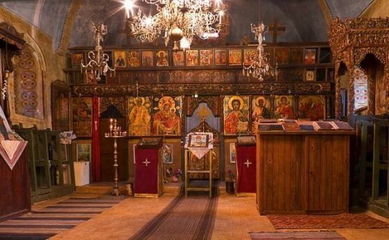 Православната църква почита днес Свети Емилиан изповедник еп Казически и
