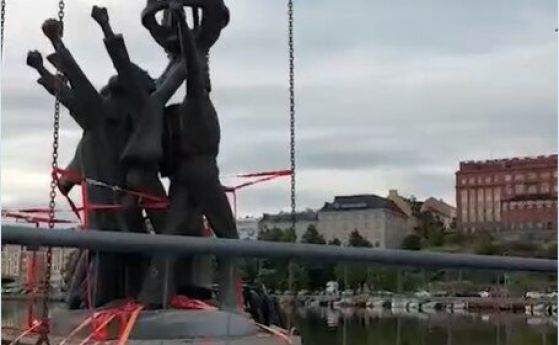 Паметникът на мира дарен от Съветския съюз е демонтиран в