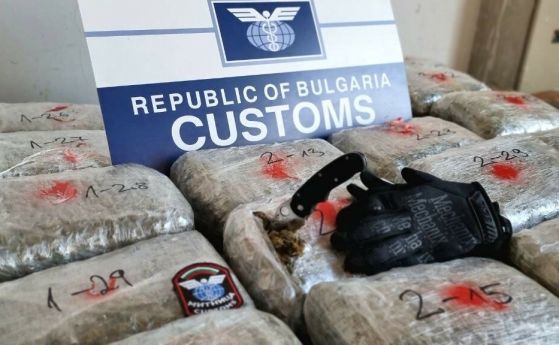 104.5 килограма марихуана открити в турски ТИР с метални изделия на Калотина