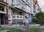 Опожарени коли, блокове без прозорци в Новофедоровка след взривовете в авиобазата Саки в Крим (видео)