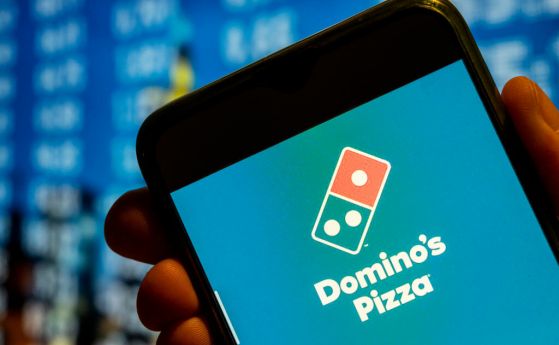 Пицариите на Domino's напускат родината на пицата
