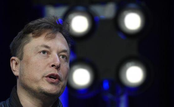 Мъск продаде акции Tesla за милиарди, за да си купи Twitter