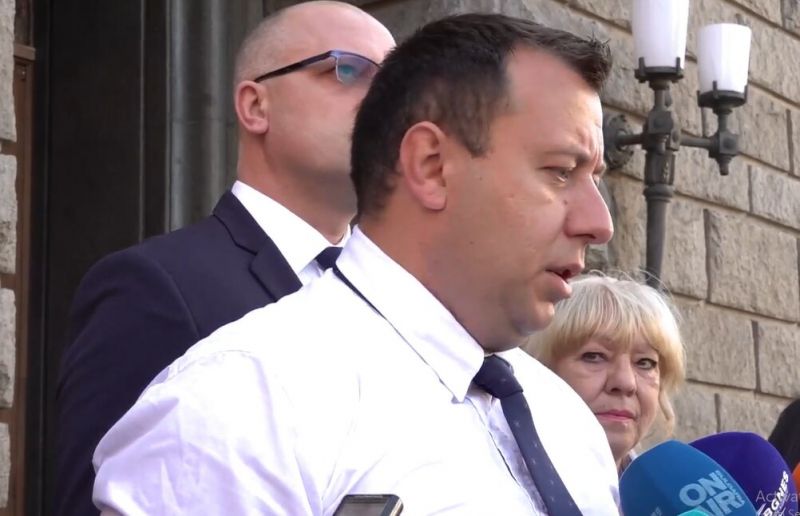 Възраждане е единствената партия, която дава заявка и която реално е