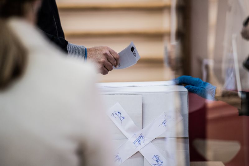 ЦИК публикува електронния формуляр за гласуване в чужбина на предсрочните