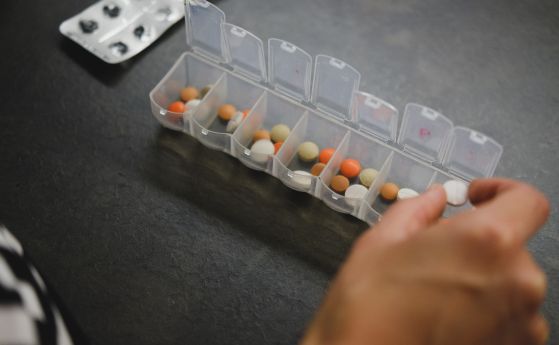 От ноември антибиотици ще се отпускат само с е-рецепта. Ще спре ли безконтролната им употреба?