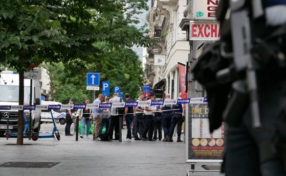 Полицейски кордон около кафенето в центъра на Брюксел