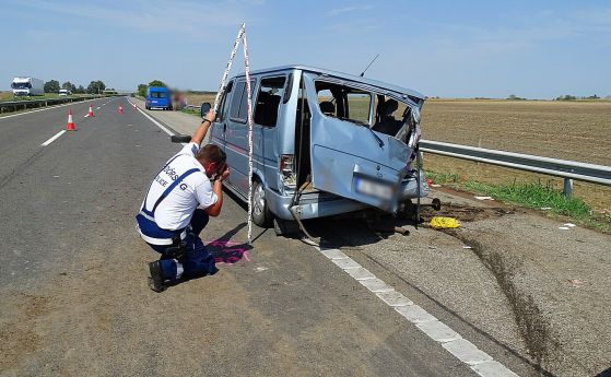 Жена загина при катастрофа на български микробус в Унгария
