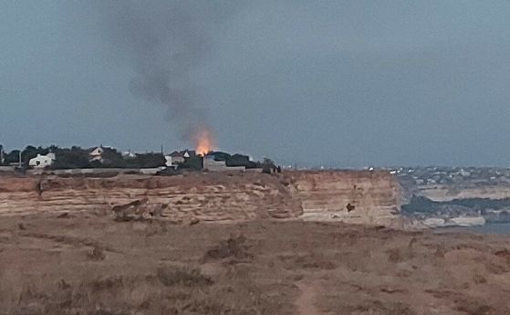 Пожар на нос Фиолент: Украйна е поразила радарна станция на ПВО комплекс С-400 в Крим