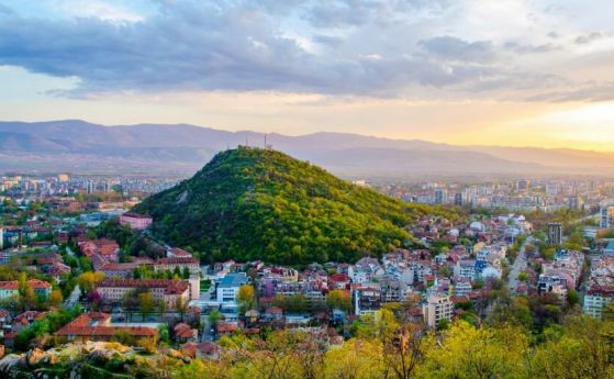 Всички листи в 16 МИР - Пловдив град за парламентарните избори на 2 октомври