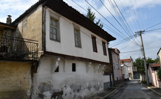 България може да изгуби родната къща на Димитър Талев в