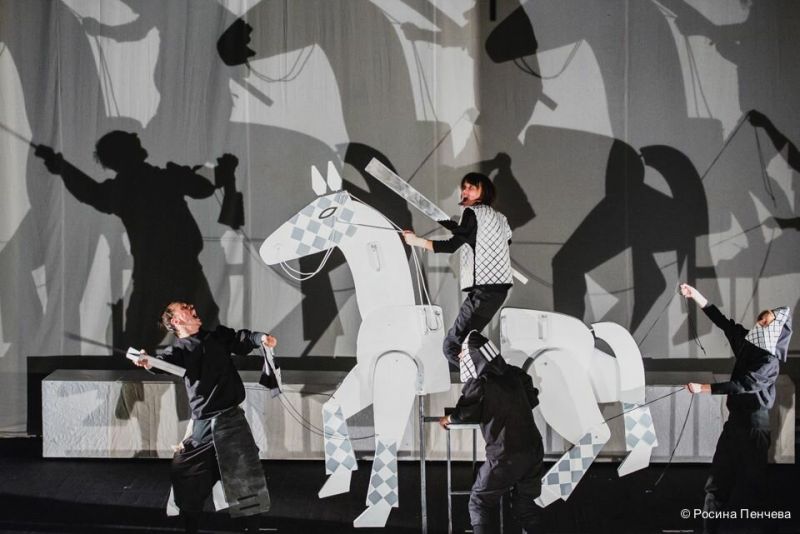 Драматичният театър в Габрово започна своя 77-и творчески сезон със