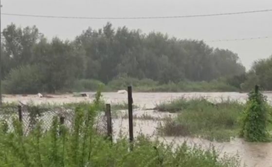 Карловското село Богдан е откъснато от света заради тежките наводнения