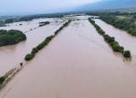 След пороя: Поне 200 къщи са наводнени в карловски села