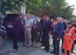 Президентът Радев пристигна в Карловско, пострадалите земеделци подават заявления за помощ от днес