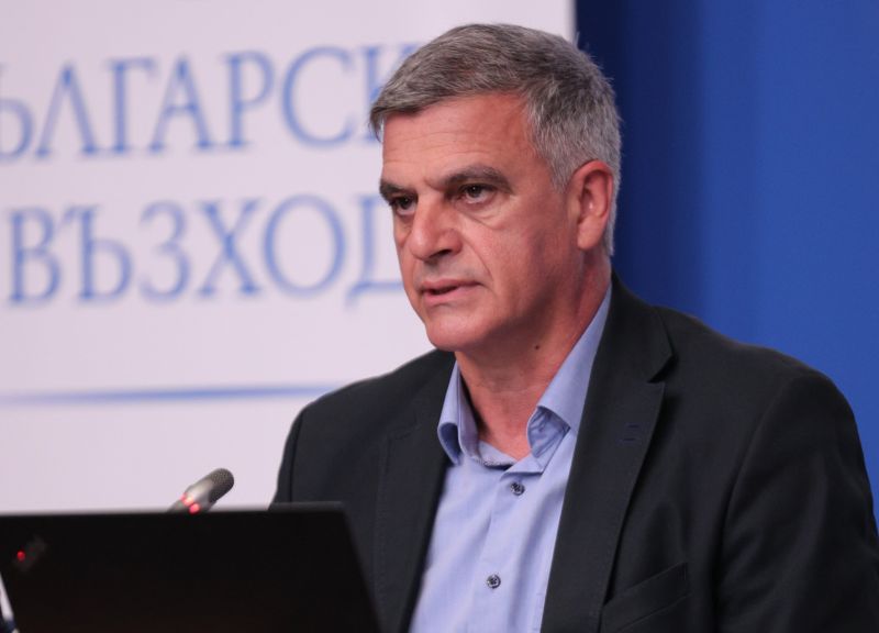 Лидерът на Български възход Стефан Янев призна пред bTV, че