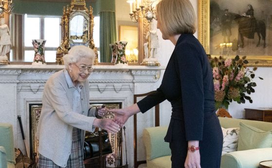 Елизабет II назначи Лиз Тръс за премиер на Великобритания (галерия)