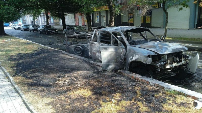 Бойци на украинската съпротива са взривили във вторник автомобила на