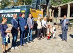 Иван Таков и д-р Делян Георгиев направиха първа копка на нова детска ясла в район Изгрев