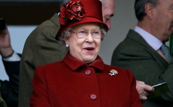 Господи, пази Кралицата. Великобритания се моли за здравето на Елизабет II