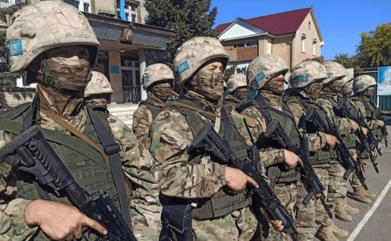 Казахстан започна учения на границата с Русия, репетира отблъскване на външни заплахи