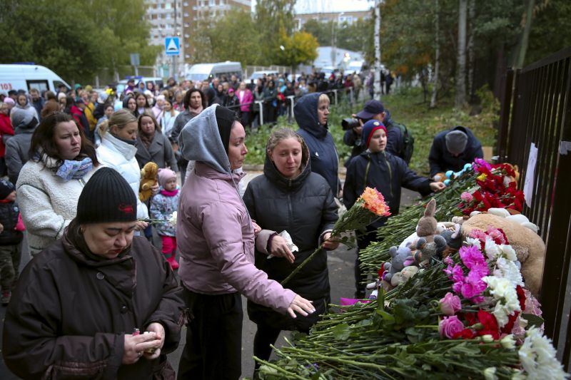 Жертвите след вчерашната стрелба в сградата на руско училище се