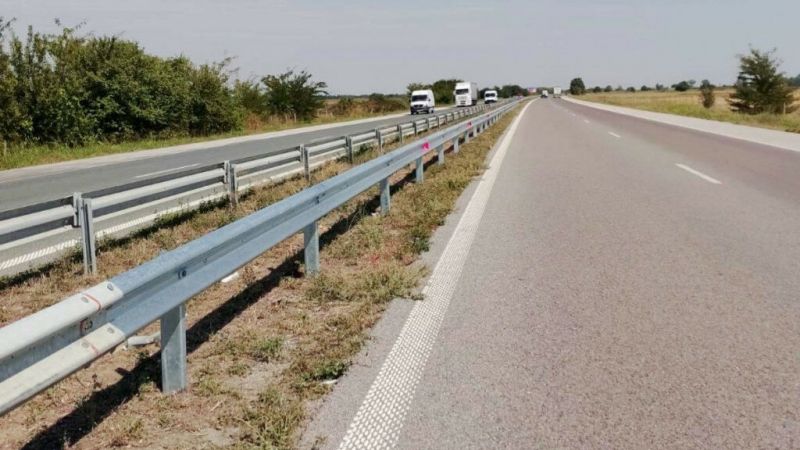 Трима души са пострадали при верижна катастрофа на автомагистрала Тракия