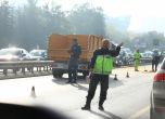 Автобус катастрофира в София, движението по Цариградско шосе е блокирано (снимки, обновена)
