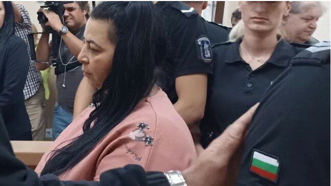 Пловдивският районен съд остави в ареста 41-годишната Анка Михайлова, обвинена