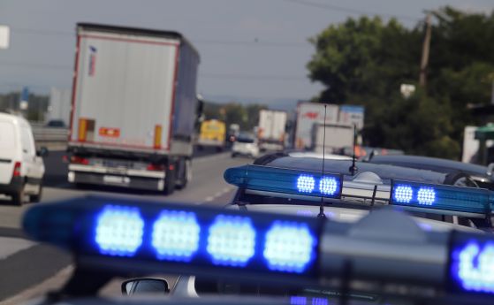 Задържаха пиян турски шофьор, опитал да подкупи полицаи