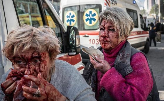 Жени, пострадали по време на днешните ракетни удари по Киев