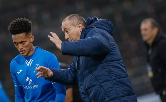 Левски направи нова грешна стъпка в Първа лига