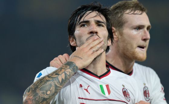 Милан се измъчи с Верона, но взе победата