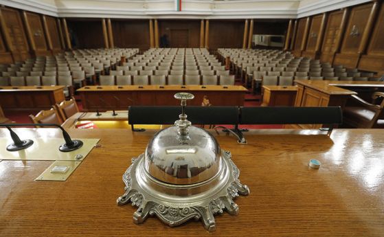 Открива се 48-ият парламент, изборът на председател - първи тест за бъдещите мнозинства