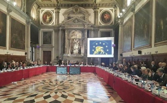 Венецианската комисия одобри промените за обвинител №1, но под условие