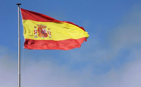 Трима убити и трима ранени след стрелба в испански град