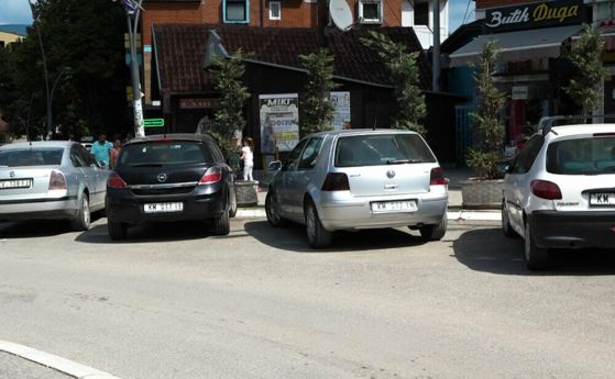 Напрежението между Сърбия и Косово: спират коли за пререгистрация, армията в повишена готовност