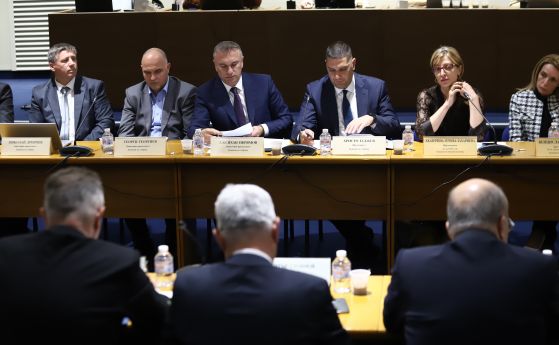 Общо заседание на комисията по външна политика и отбрана 