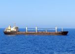 Корабът ''Царевна'' чака да напусне контролираното от Русия Азовско море