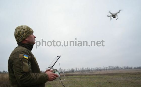 Москва праща на войските си ''Бариера купол'' срещу дронове, тестват ги Царските вълци на Рогозин