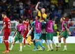 Австралия шокира Дания и е на 1/8-финал, Тунис взе пирова победа срещу Франция