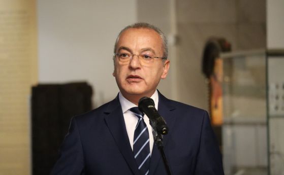 Гълъб Донев свиква среща с трима министри заради Шенген