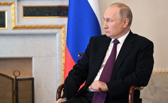 Путин пак плаши с ядрени бомби и обмисля да намали производството на петрол