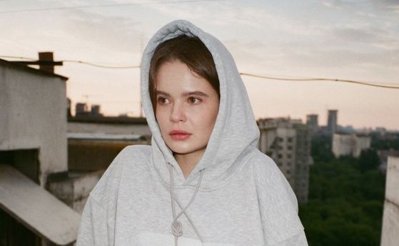 Ника Никулшина от Пуси райът задържана в Катар