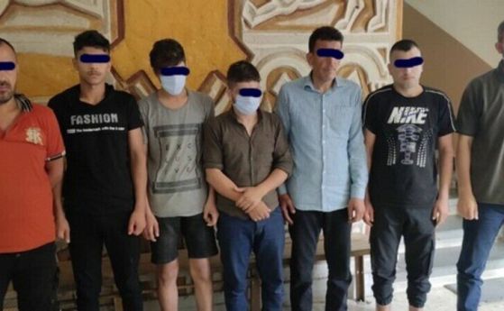 10 сирийци са открити в кола край Свиленград, 4 от тях били в багажника