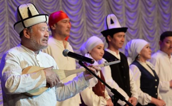 Киргизстан забрани изпълненията на плейбек в държавни културни институции
