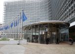 ЕС ''силно насърчава'' COVID тестовете за идващи от Китай