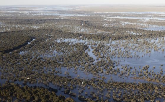 Наводнение каквото се случва веднъж на столетие заля Северозападна Австралия Военни