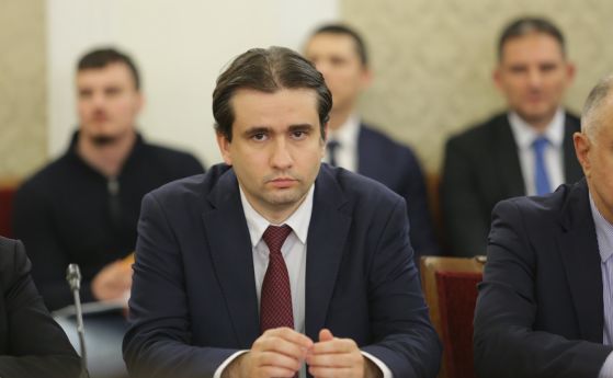 Бившият министър на електронното управление Божидар Божанов (ДБ) в Народното събрание
