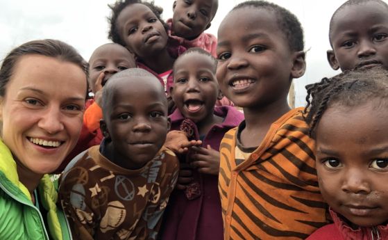 Какво е да си ''Майка''? Дария Симеонова: В Африка са много по-бедни от нас, но са далеч по-радостни (интервю)